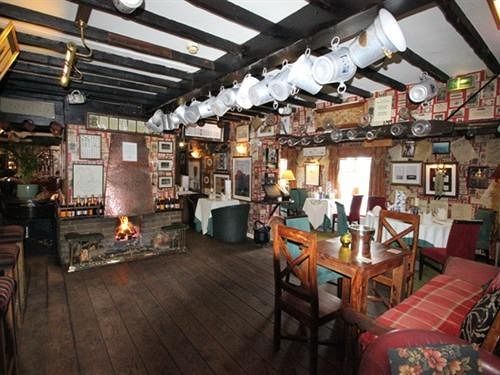 The Three Acres Inn & Restaurant Χάντερσφιλντ Εξωτερικό φωτογραφία
